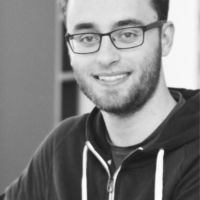 Jonas Nayda, geboren in Göttingen, begann seine journalistische Laufbahn bei der Leipziger Unizeitung. Nachdem er 2017 sein Geschichtsstudium abgeschlossen hat, volontierte er bis 2019 bei der MAZ.