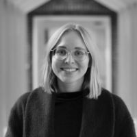 Hannah Rüdiger ist gebürtige Düsseldorferin und studierte Politik und Psychologie in Bonn. Ihre ersten journalistischen Erfahrungen sammelte sie beim Bonner General-Anzeiger, danach verschlug es sie ins Berliner Büro der AFP. Von 2018 bis 2020 volontierte Hannah Rüdiger bei der MAZ.